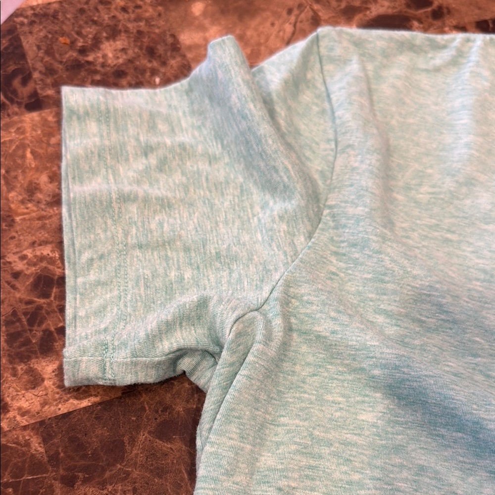 American Eagle Light Blue/Green V-Neck T-Shirt. Mens size Small - Picture 7 of 7